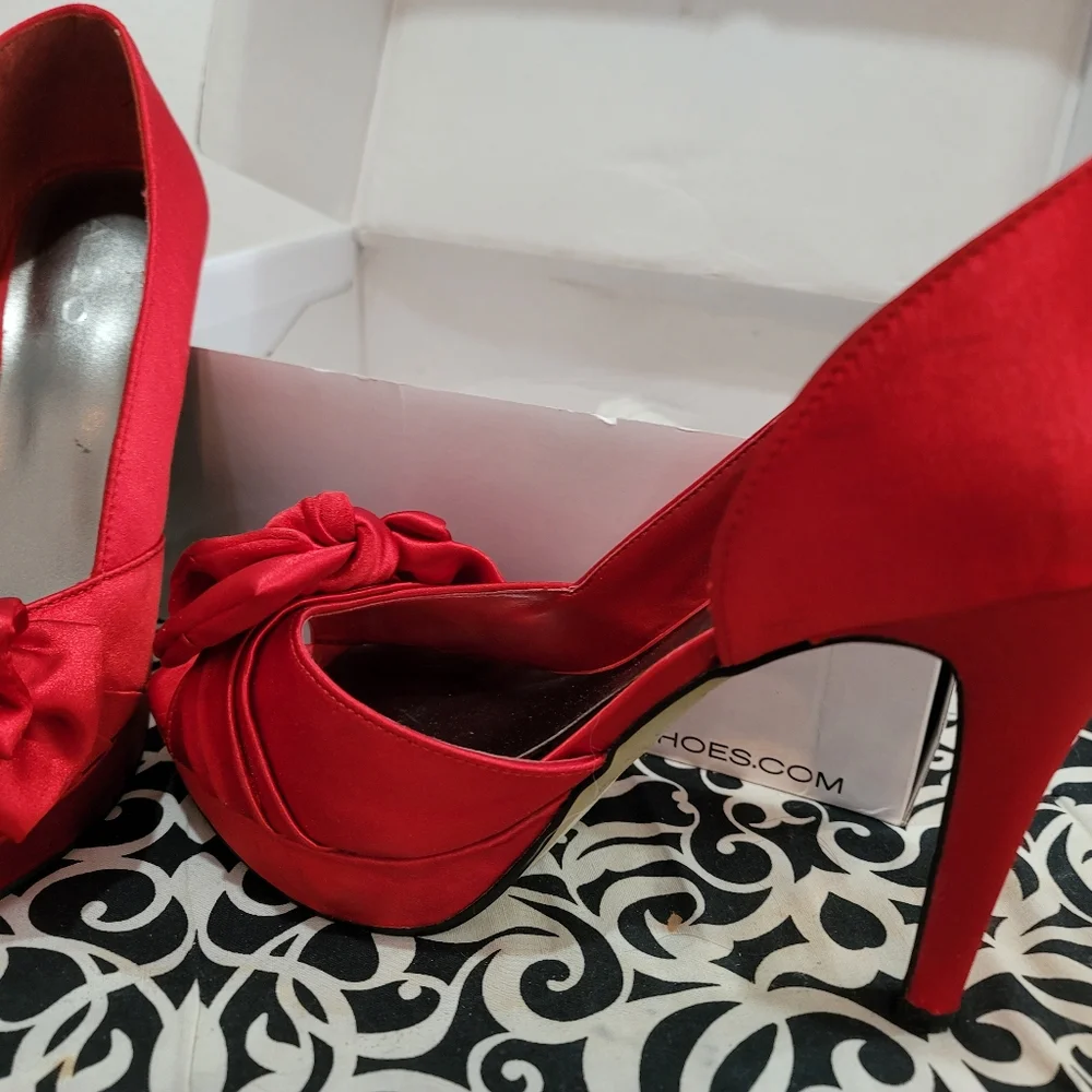 Aldo satin bow front heel , red - Picture 4 of 9